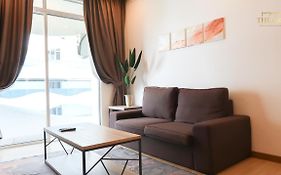 Pearl - The Crib At The Wave Residence